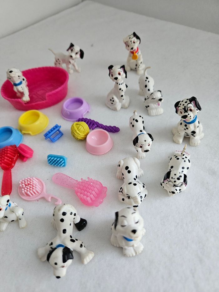 Lot de dalmatiens et accessoires - photo numéro 2