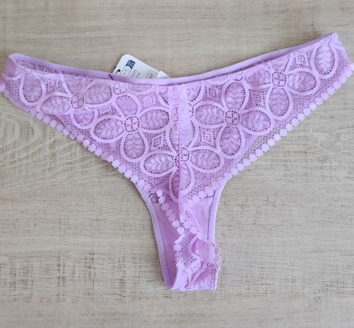 Sous vêtements culotté - photo numéro 2