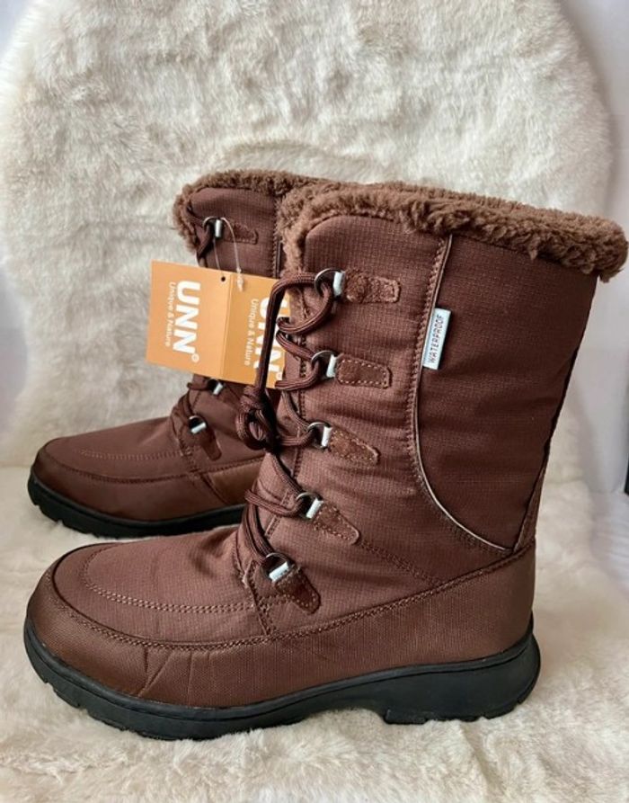 Après ski, bottes mi mollets fourrées pointure 41