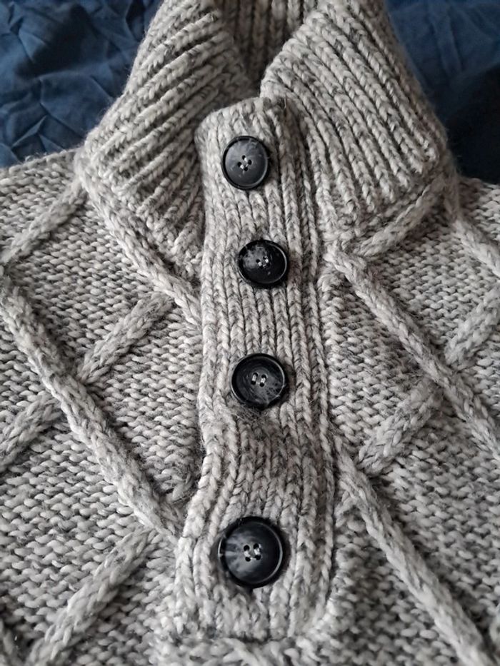 Pull chaud - photo numéro 2