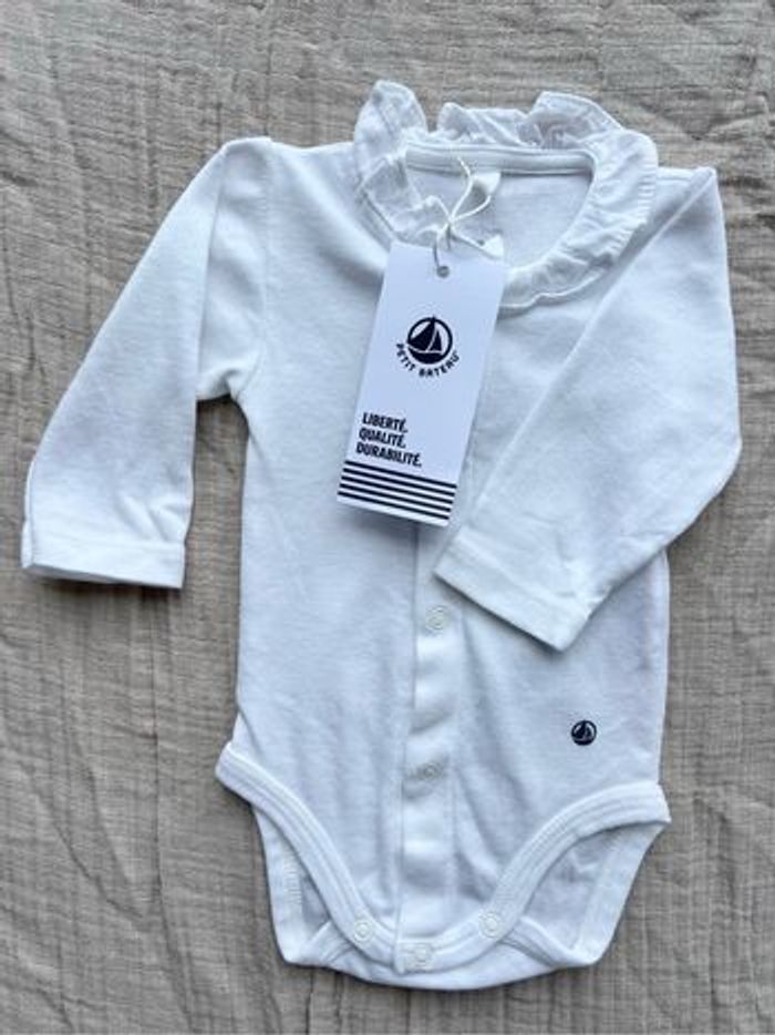 Bodie Petit Bateau 1 mois - photo numéro 4