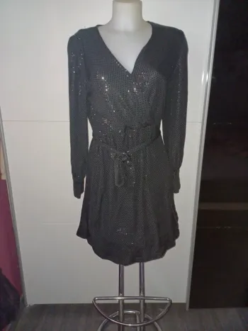 Magnifique robe de fête pailletee taille S