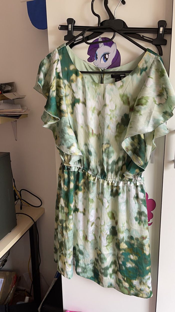 Jolie robe h&m taille 36 - photo numéro 2