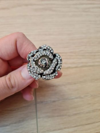 Bague fantaisie fleurs strass 52