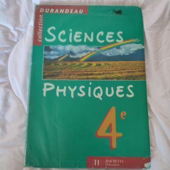 Livré sciences physiques 4e