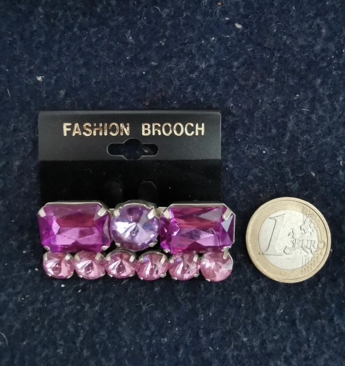 Broche a strass - photo numéro 2
