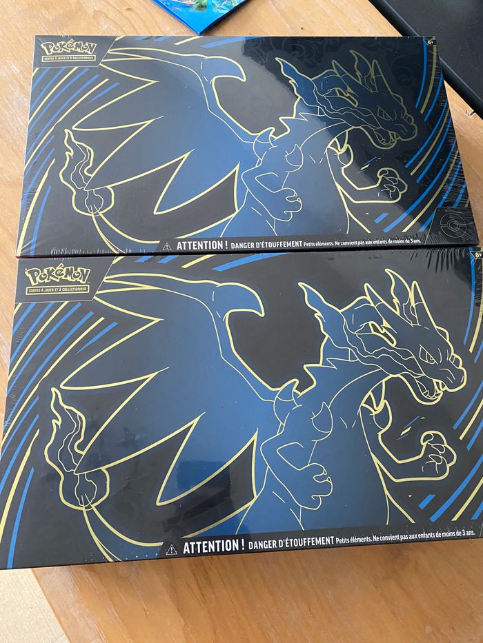 Lot de 2 Pokémon UPC Coffret Ultra Premium Méga Dracaufeu X EX