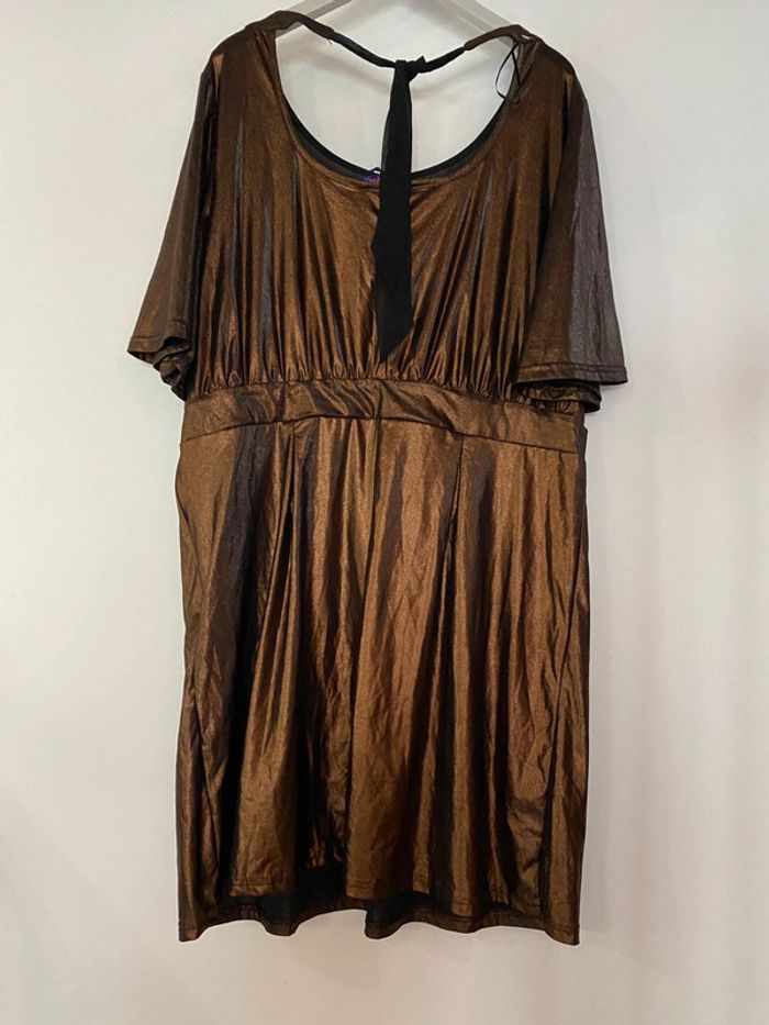 Robe effet cuivré de la laque Bella Vita taille 46 Neuve - photo numéro 4