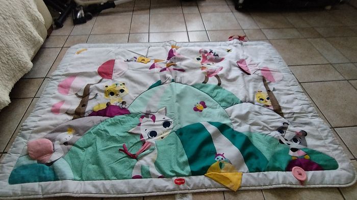 Tapis d eveil tiny love