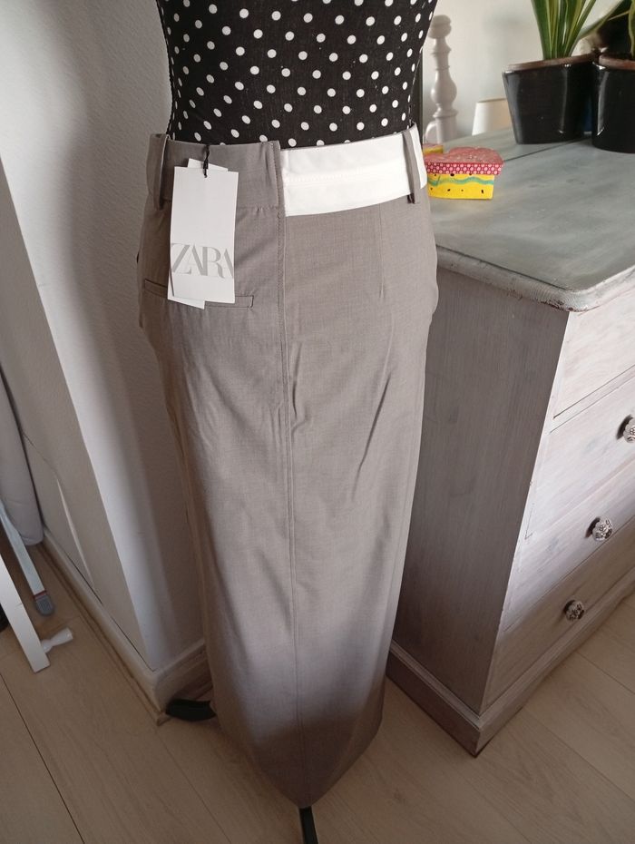 Jupe longue asymétrique. Zara 34