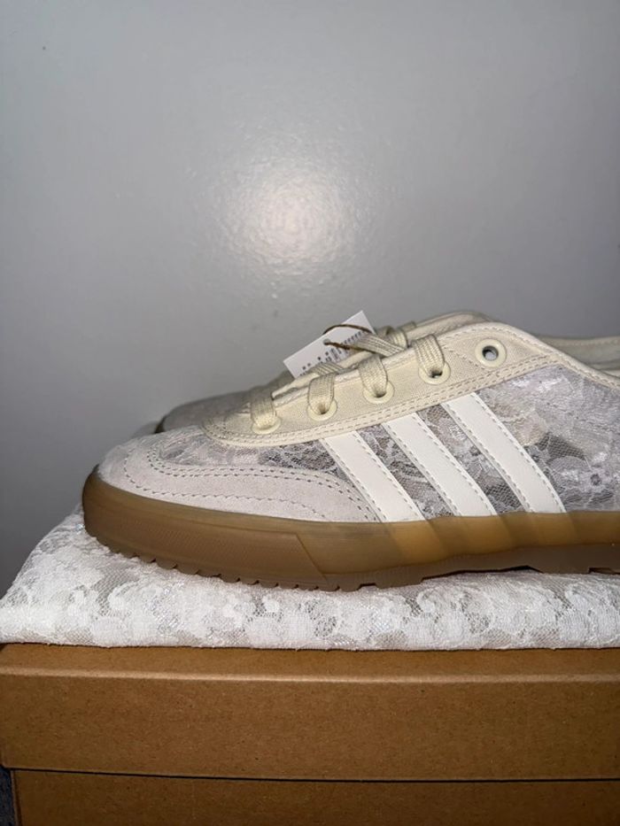 Adidas Tischtennis Naked Copenhagen Silvery Daisy Lace Pack - photo numéro 3