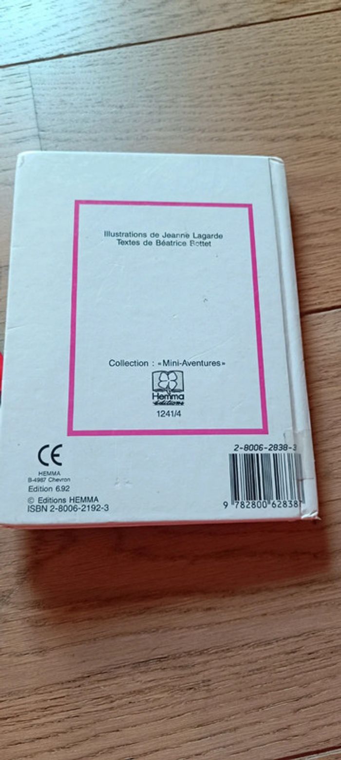 Lot livres - photo numéro 9