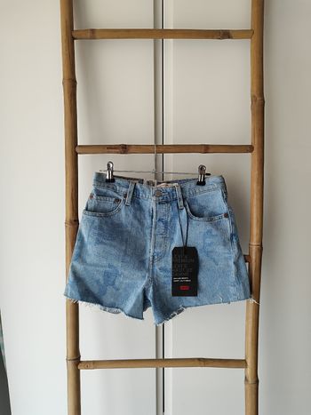 Short Levi's