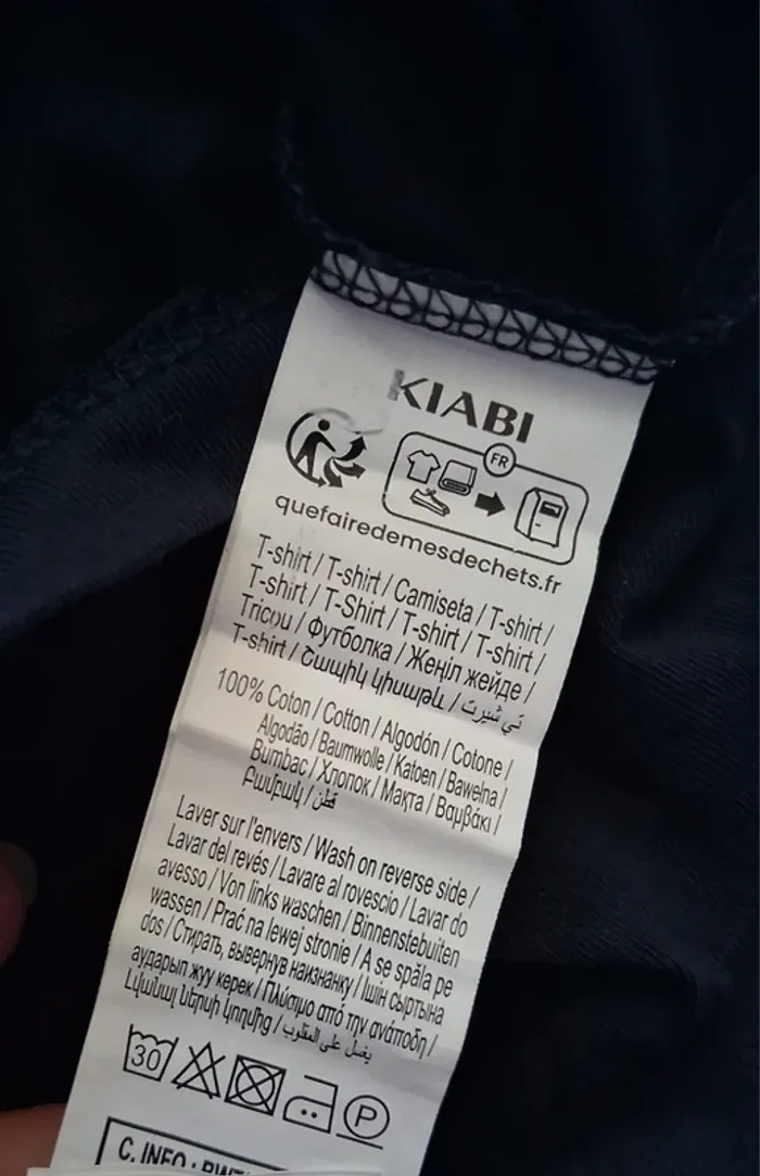 Tee-shirt manches longues Kiabi taille 4 ans - photo numéro 4