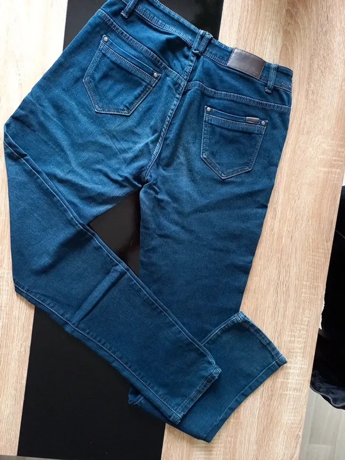 Jean femme T40 - photo numéro 8