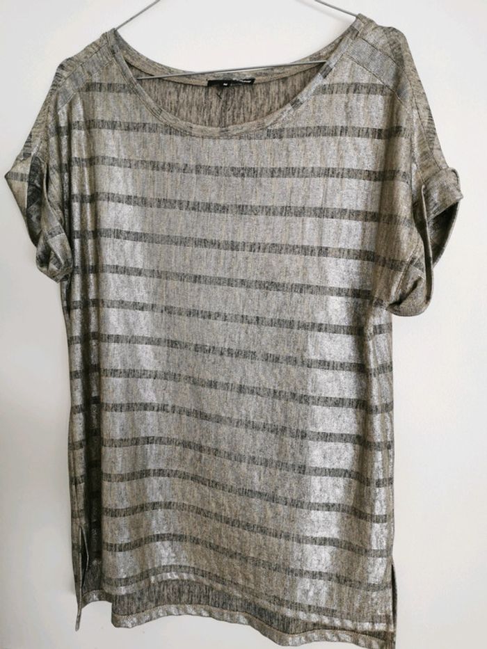 Tee shirt doré - photo numéro 2
