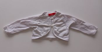 Boléro bébé pour tenue de fête