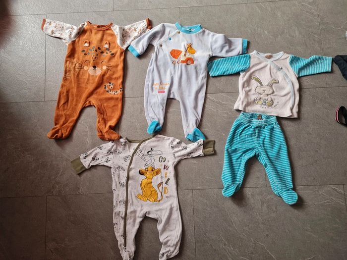 Lot taille 6 mois en bon état - photo numéro 9