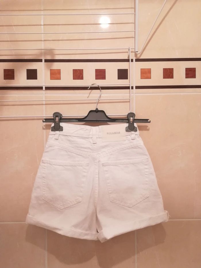 Short blanc T32 - V92B - photo numéro 3