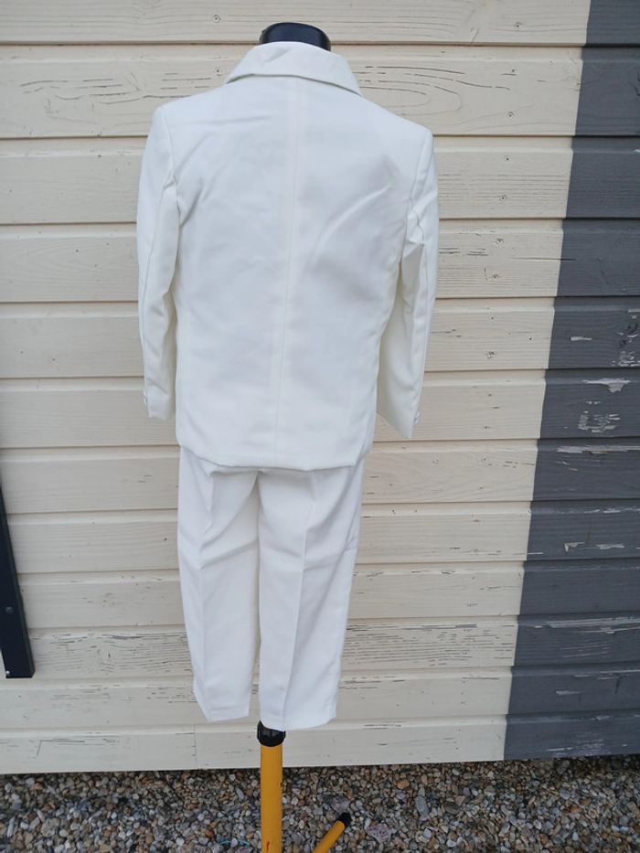 ensemble 5 pièces - neuf - 4 ans - photo numéro 5