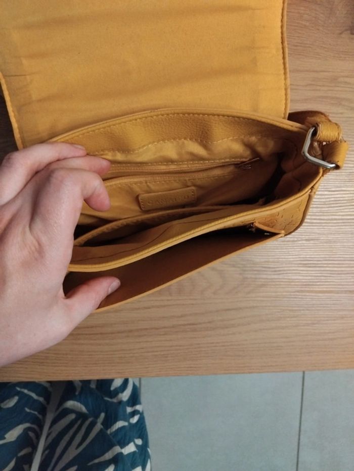 Sac bandoulière moutarde - photo numéro 4