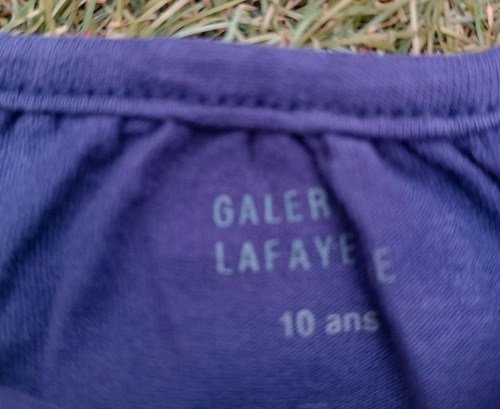 Beau tee shirt à fleurs - photo numéro 3