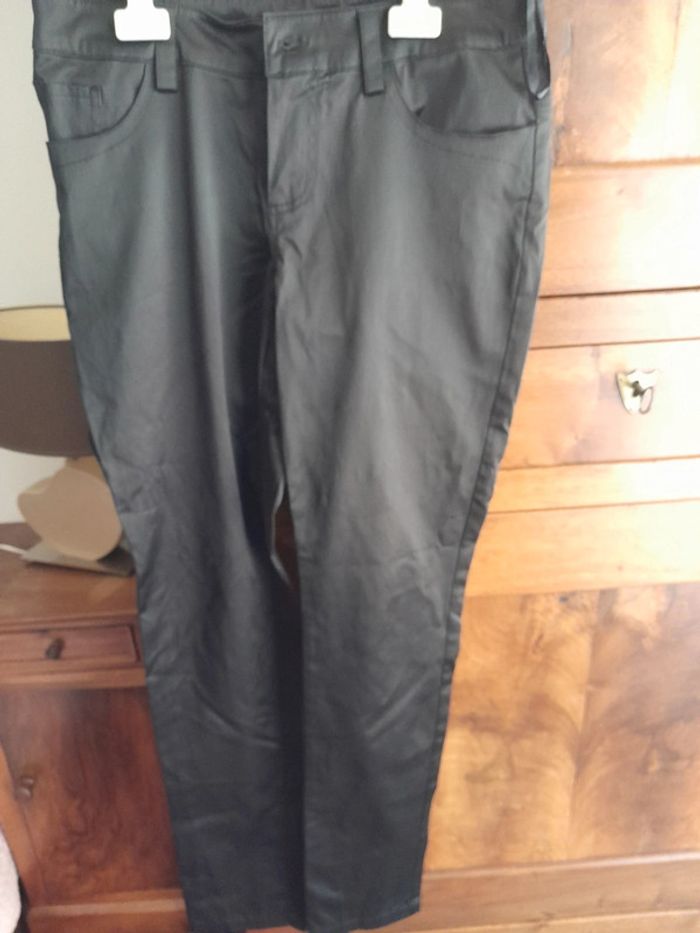 Pantalon femme noir - photo numéro 2