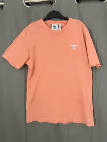 T shirt adidas homme taille S couleur corail