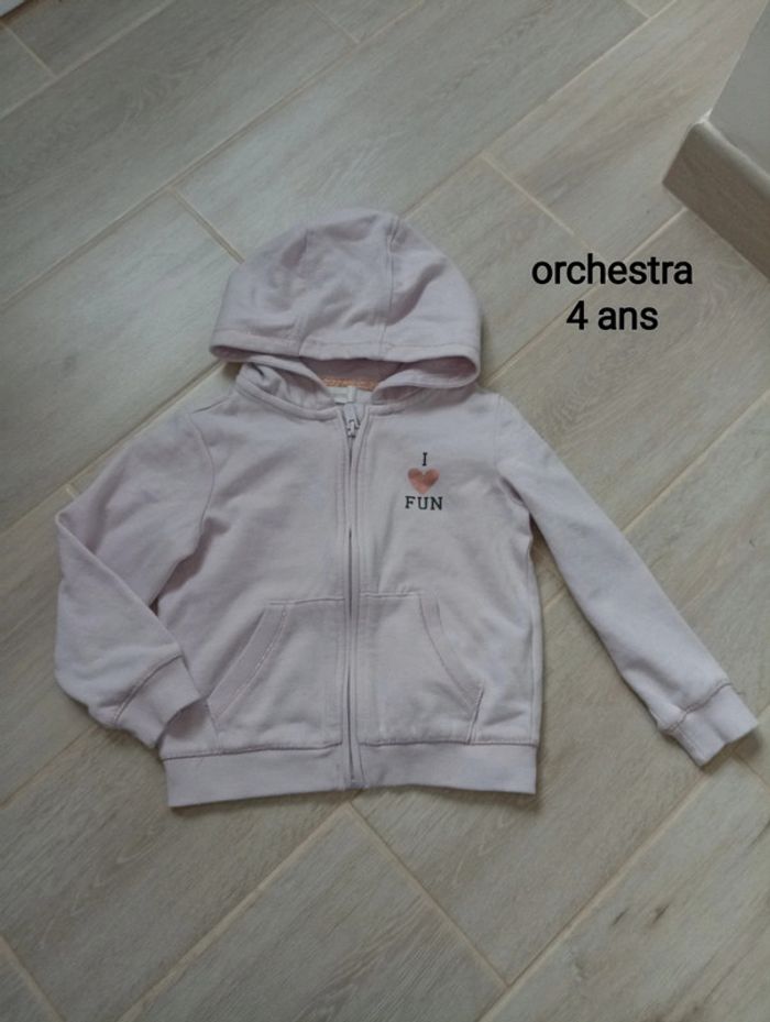 Sweat zippé à capuche