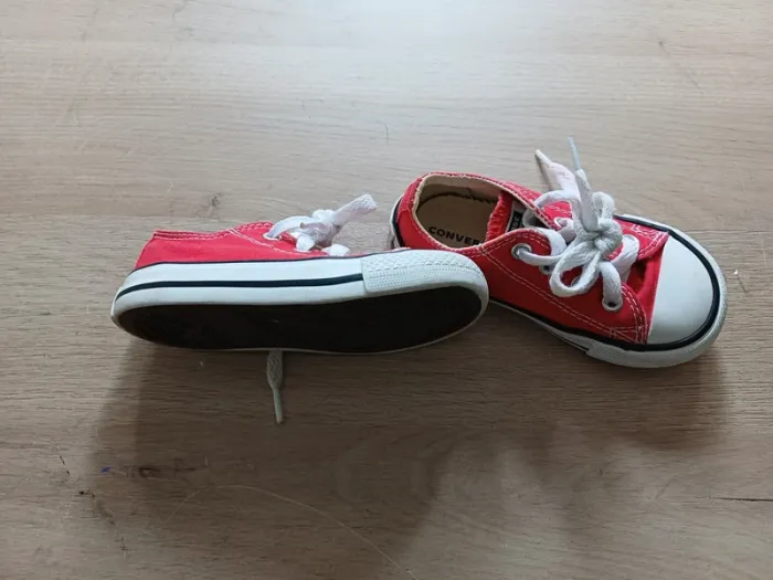 Converse rouge - photo numéro 2
