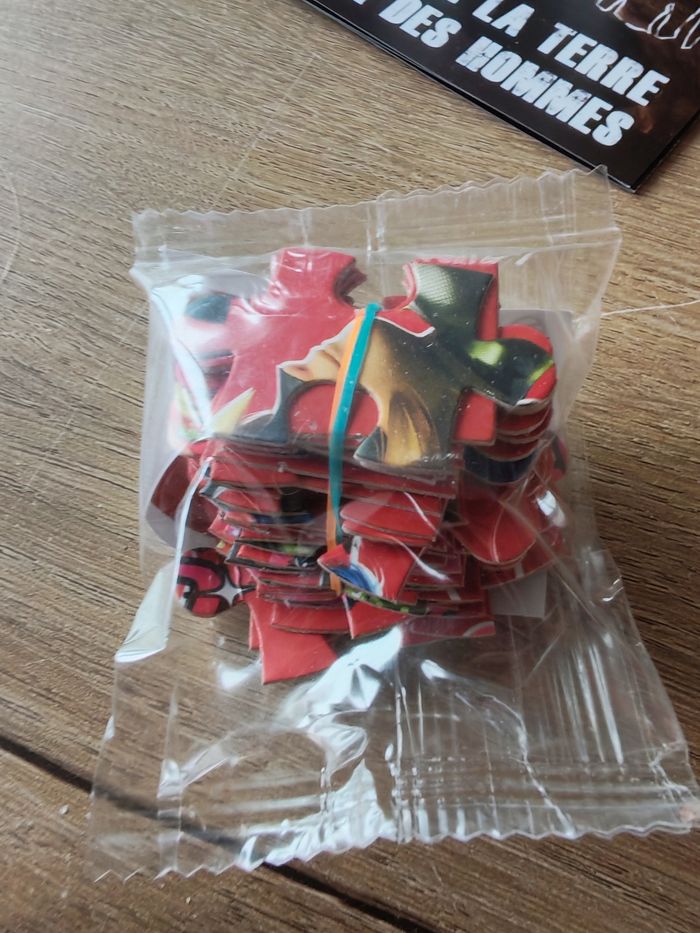 Puzzle miraculous - photo numéro 2