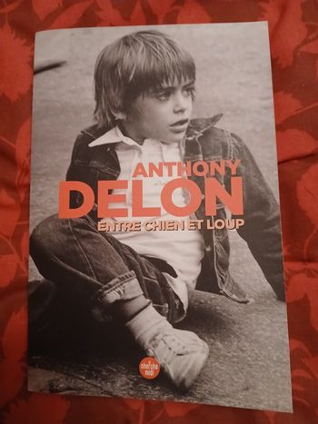 Livre Anthony Delon