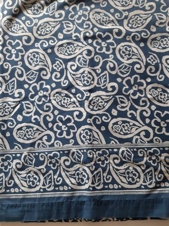 Vintage tissu bleu pétrole et blanc à motif