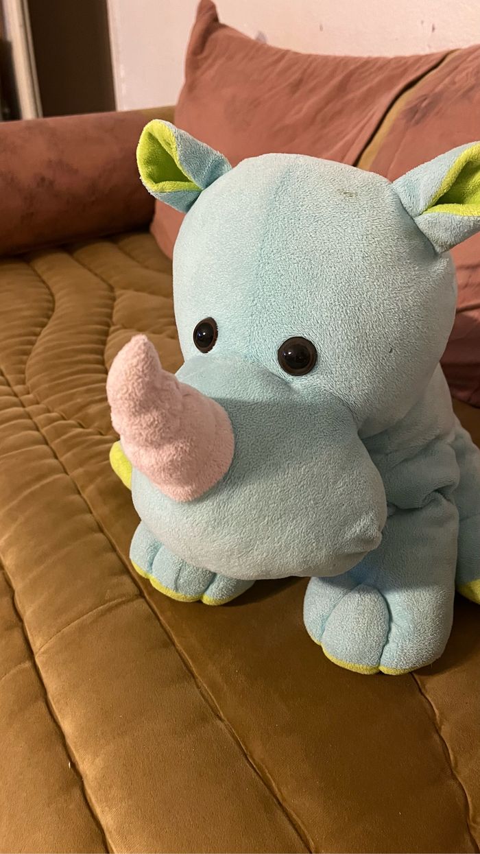 Peluche rhinocéros