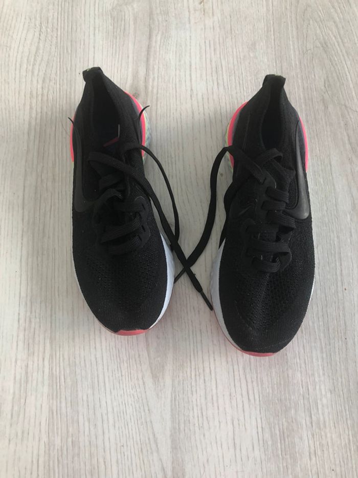 Nike 36,5 en bon etat