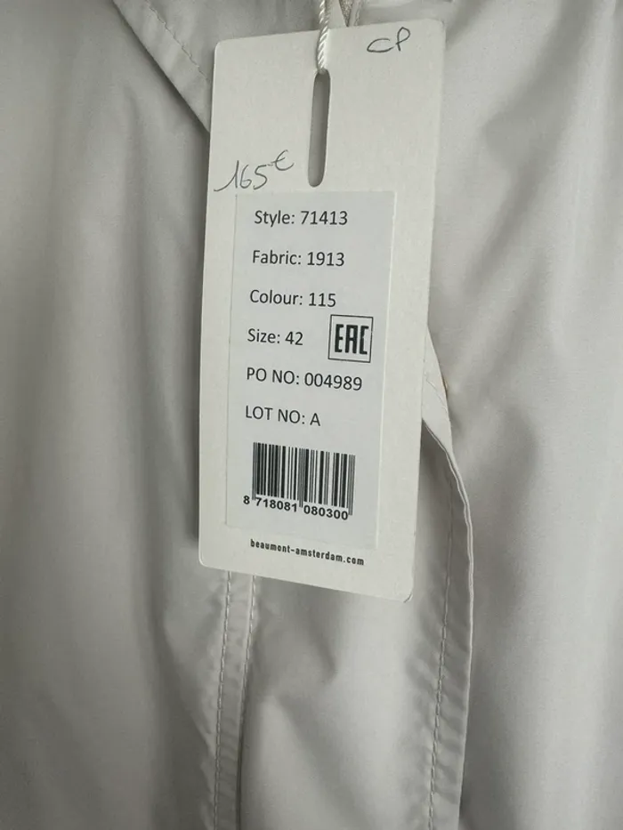 Superbe imperméable - photo numéro 2