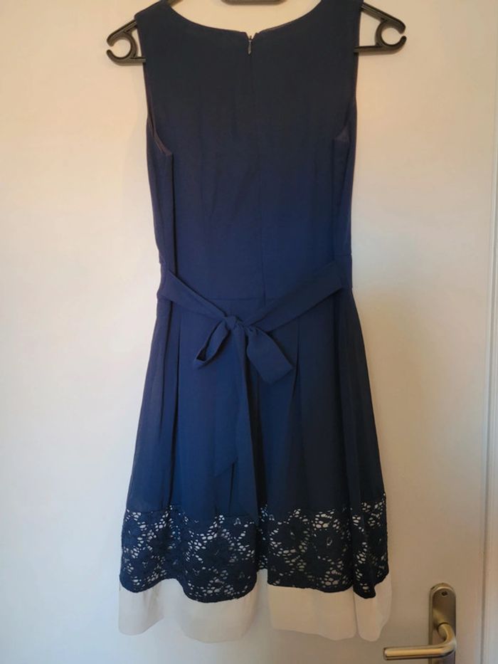 Robe col V taille S - photo numéro 4