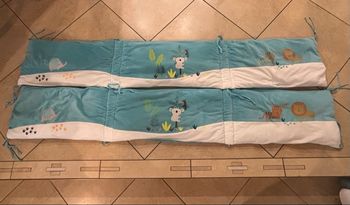 Tour de lit motifs jungle