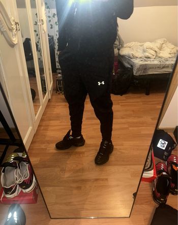 Jogging under armour