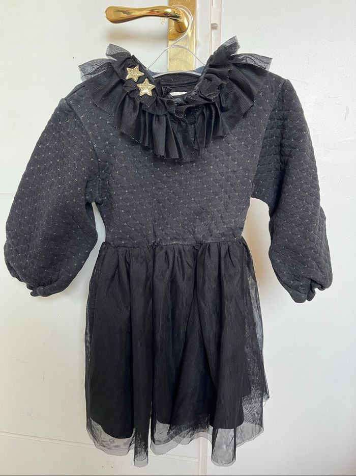 Robe C&A noir doré