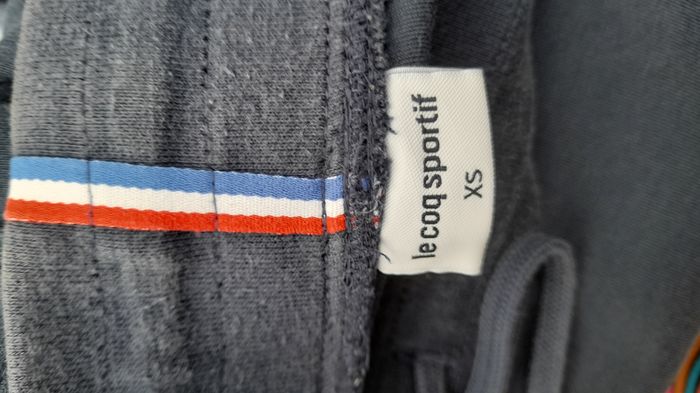 JOGGING 2 PCS : SWEAT SHIRT + PANTALON "LE COQ SPORTIF" - Taille XS - n°01 - photo numéro 9