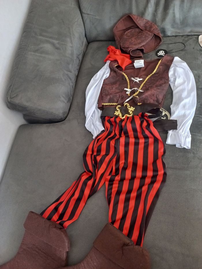 Déguisement pirate 6/8 ans