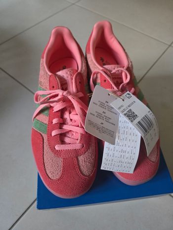 Basket adidas gazelle indoor M pointure 38