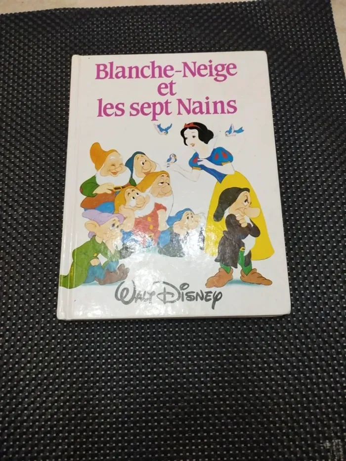 Disney classique Blanche neige et les sept nains