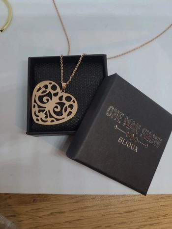 Collier cœur filigrane acier rose