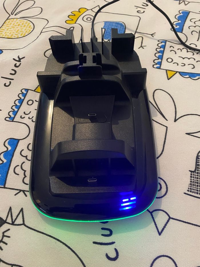 Support gaming et charger - photo numéro 9