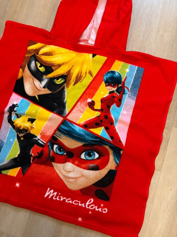 Serviette poncho Miraculous - photo numéro 2