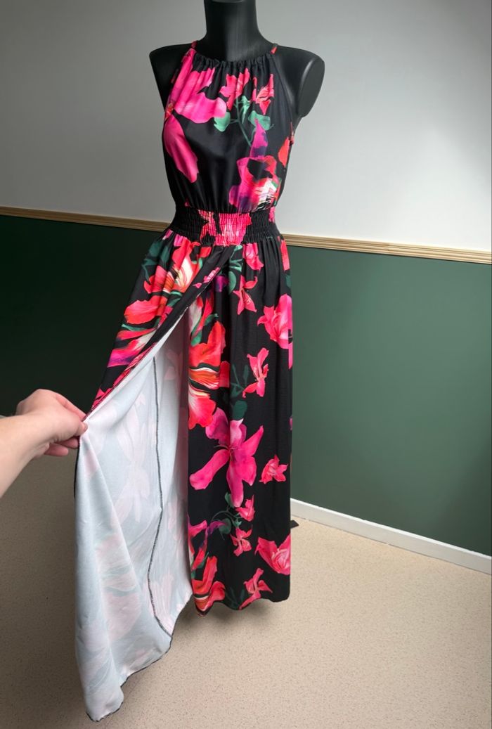 Robe longue imprimés fleurs avec fente avant Carina - photo numéro 3