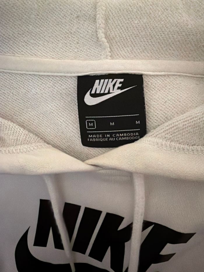 Sweet capuche Nike - photo numéro 3