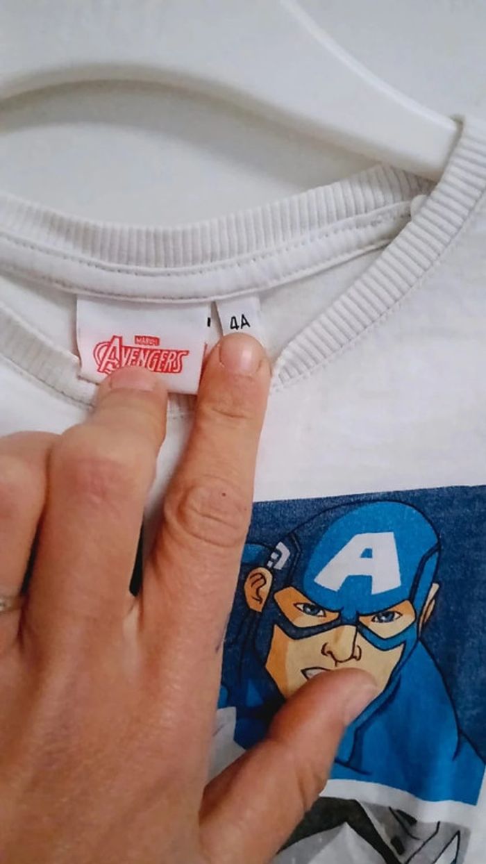 T shirt avengers 4ans - photo numéro 3